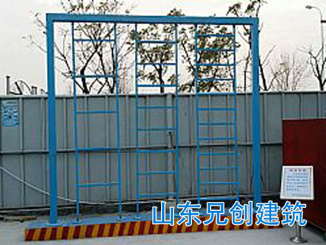 爬梯對(duì)比體驗(yàn)